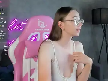 Stripchat Live Porn of Lucy_Green