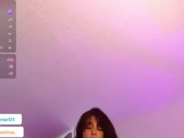 Stripchat Sex Chat of Layna_cold