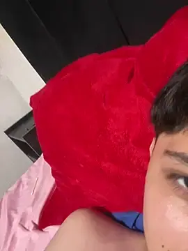 Stripchat Free Live Porn of yahir1x
