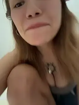 Stripchat Sex Chat of FlashTitsRoyal
