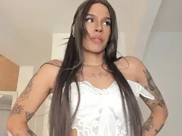Stripchat Sex Cam of ISABELLAXDOLL