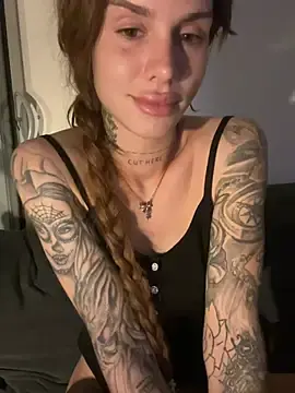 Stripchat Free Live Porn of EmiliaCatalina