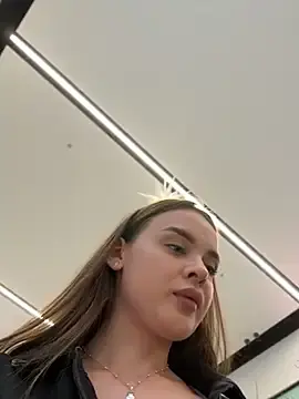 Stripchat Sex Cam of KristiRich