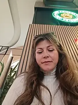 Stripchat Free Porn Cam of emma_tour