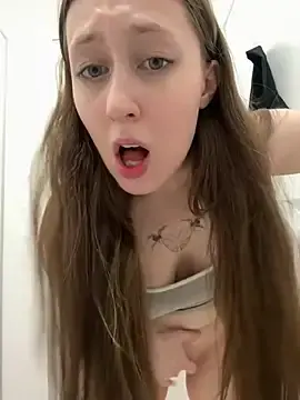 Stripchat Adult Webcams of FroggyAnna