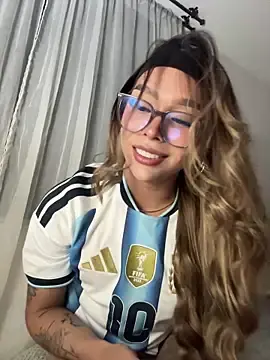 Stripchat Watch Live Sex Cams of Samantha_Bernardo