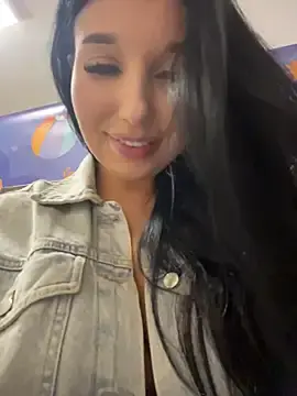 Stripchat Watch Live Sex Cams of Tisha_Busty