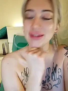 Stripchat Watch Live Sex Cams of Gina-Lumara