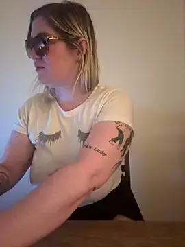 Stripchat Sex Cam of Granlady7