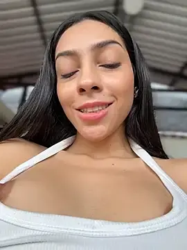 Stripchat Adult Webcam of Ema_azel