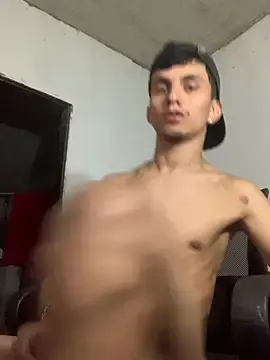 Stripchat Adult Webcams of gabrielzinnnn085