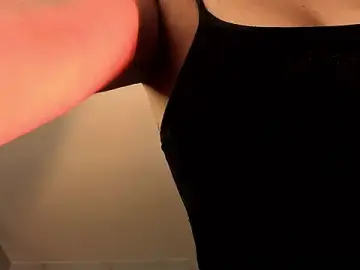 Stripchat Live Sex Cam of artemisa_ch1