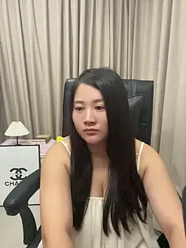 Stripchat Live Sex of Luckysisi-s
