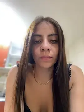 Stripchat Free Porn Cam of Hanna_Cruz_