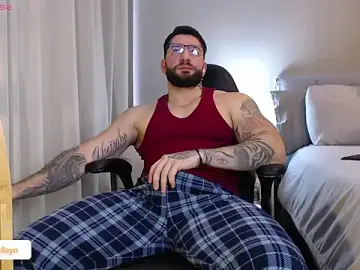 Stripchat Watch Live Sex Cams of jonhklleyn