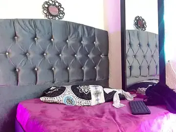 Stripchat Free Live Porn of Henutmire_Rossi