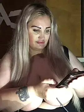 Stripchat Private Sex Chat of VikiiStoun