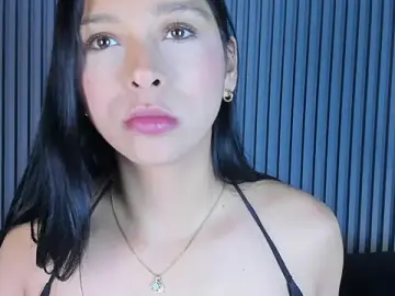Stripchat Best Webcam of MiaCollson