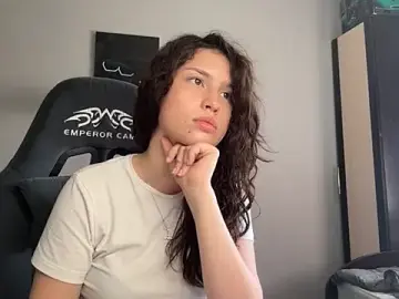 Stripchat Adult Webcam of SharolynSalle