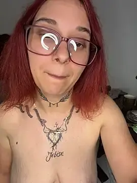 Stripchat Free Porn Cam of jebise23