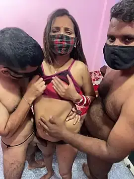 Stripchat Free Porn Cam of Sexy_vanshika01