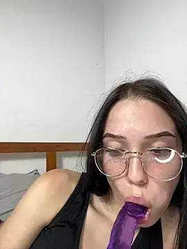 Stripchat Adult Webcam of icedrosemarye