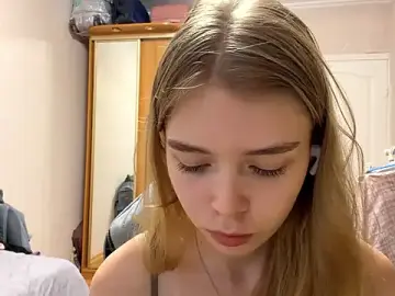 Stripchat Adult Webcam of HebrewRiding