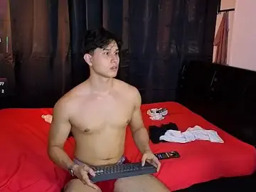 Stripchat Sex Cam of TeddyBear_07