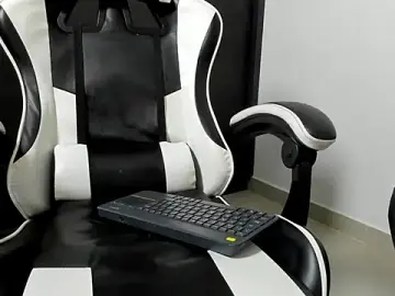Stripchat Live Porn of eren_jeager