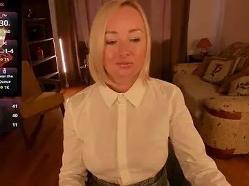 Stripchat Live Sex Cam of sexmom8