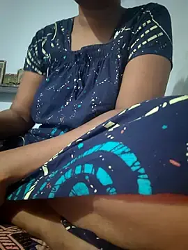 Stripchat Live Sex Cam of Tamil_Hot_HoneyBee