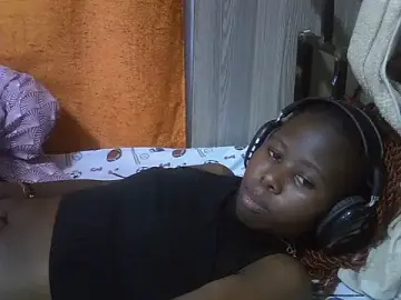 Stripchat Free Porn Cam of hot_petrah