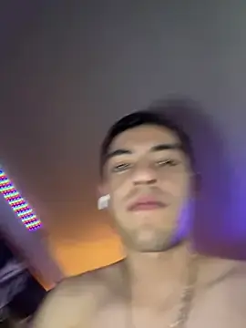 Stripchat Live Porn of TuPapiChulo2026