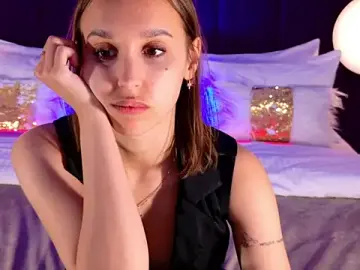 Stripchat Live Sex Cam of SandraTucker