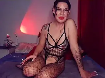 Stripchat Live Sex Cam of Juicy_Lucy