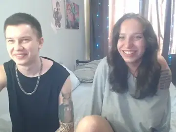Stripchat Live Sex Cam of Mark_and_Wendy