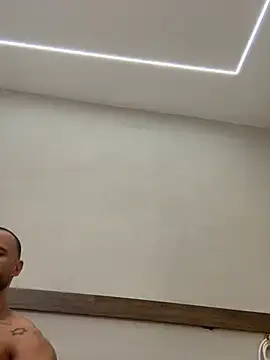 Stripchat Sex Cam of Mateo_Ospina_