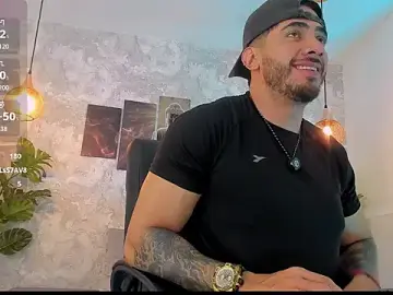 Stripchat Sex Cam of Nate_franco