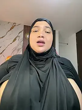 Stripchat Best Webcam of sweetmuslim01