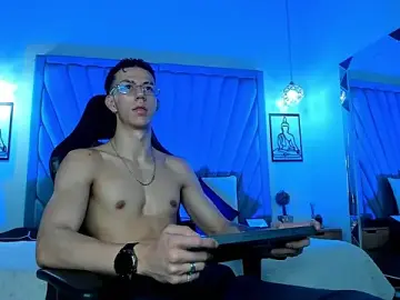 Stripchat Live Sex Cam of OliverThompsonJS