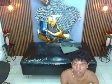 Stripchat Live Sex of Chris_Hott