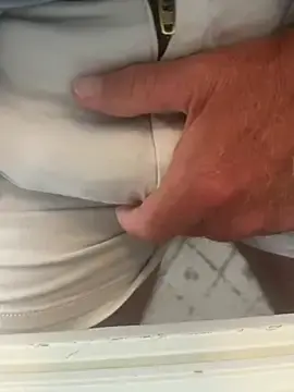 Stripchat Live Sex of cyclone8888