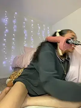 Stripchat Free Live Porn of badbaby187