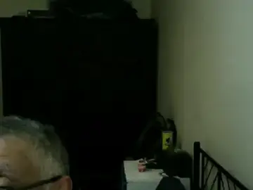 Stripchat Watch Live Sex Cams of 100Tauros