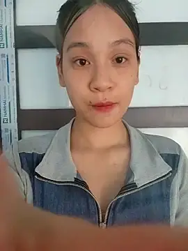 Stripchat Live Sex Cam of Chiecum_Bae2