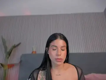 Stripchat Watch Live Sex Cams of emelie_89