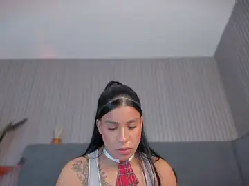 Stripchat Watch Live Sex Cams of emelie_89