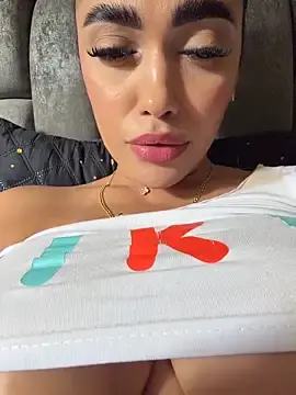 Stripchat Live Porn of emma_andrew1