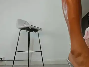 Stripchat Watch Live Sex Cams of isa_lancaster