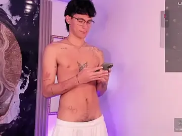 Stripchat Live Porn of Alexx_tc